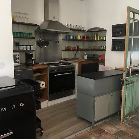 Logement De Charme A Joyeuse Apartment Bagian luar foto