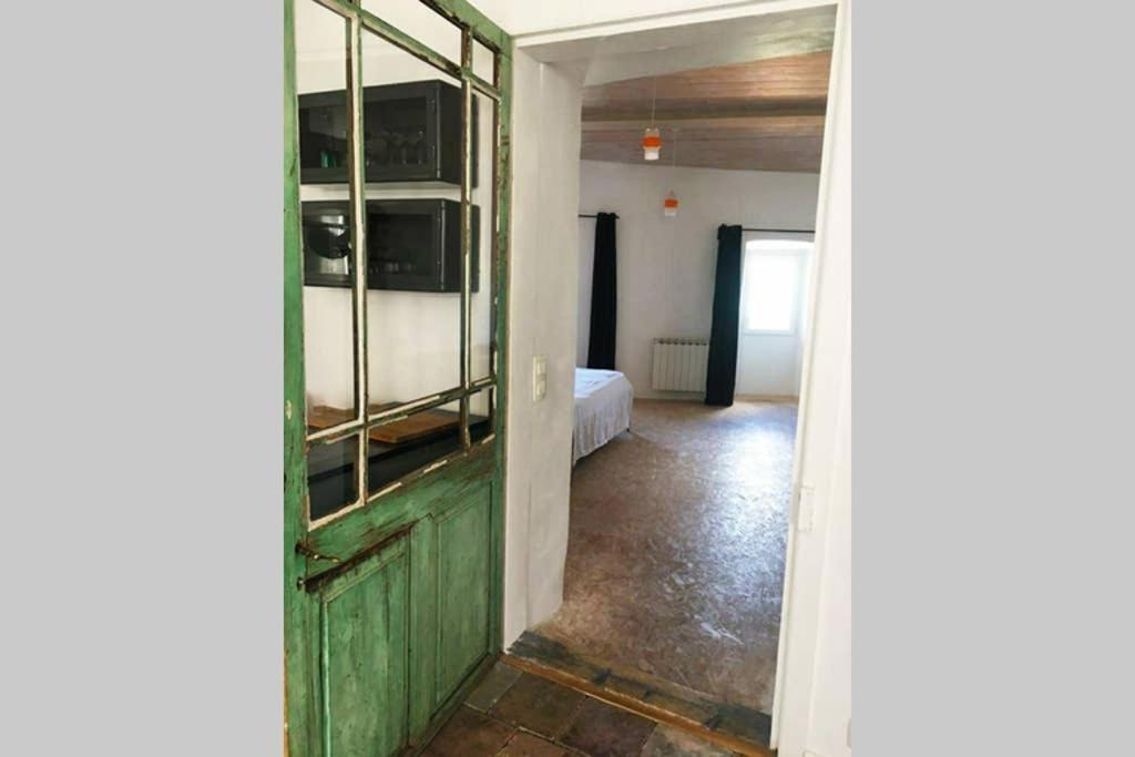 Logement De Charme A Joyeuse Apartment Bagian luar foto